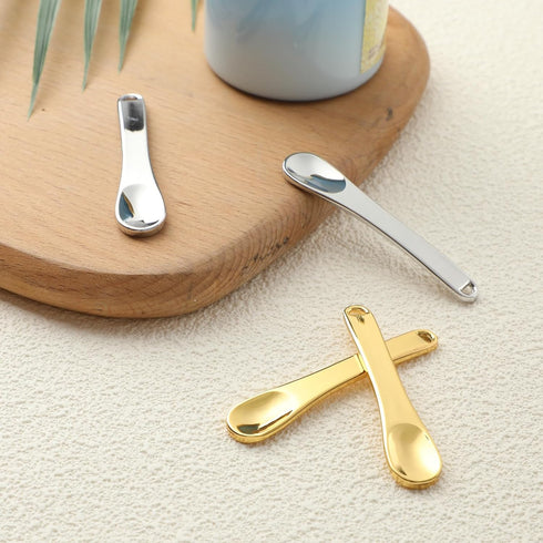 Makeup Metal Spatula 4 Pcs Mini Spoon Beauty Scoop Reusable Skin Care Spatula Massage Makeup Beauty Spoons Mask Shovel Applicator For Facial Cosme...
