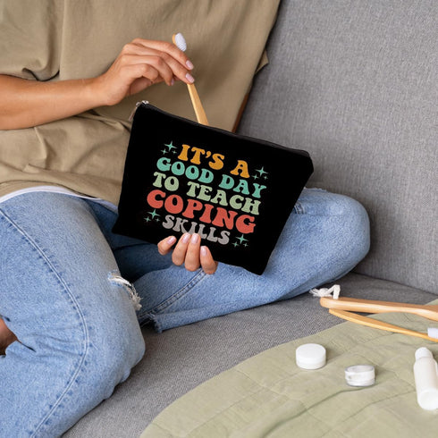 Makeup Bag for Women, Psychologist Gifts, Therapist Gifts, Social Worker Gifts, Mental Health Counselor Gifts Groovy It's a Good Day to Teacher Co...