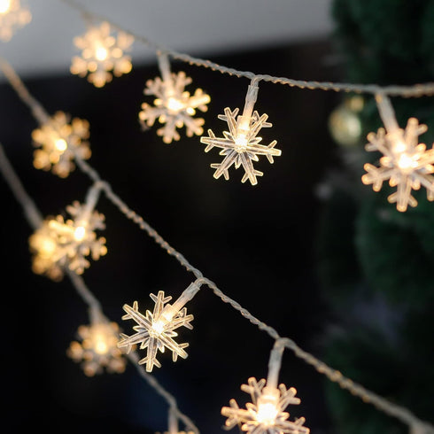 2 Pack Christmas Snowflakes String Lights Outdoor, 50LED 24FT Snowflake Decorative Xmas Lights Battery Operated, 8 Lighting Modes & Timer, Waterpr...