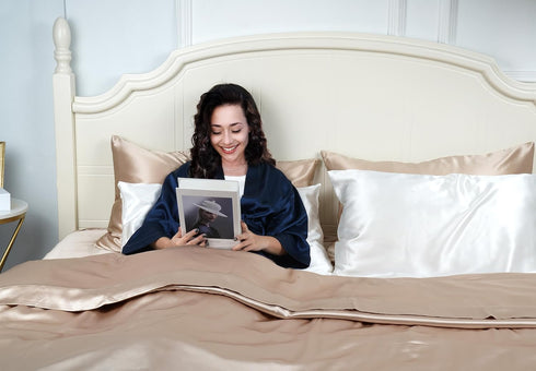 100% Mulberry Silk Pillowcase for Hair and Skin, 22 Momme Pure Natural Silk Pillow Case Both Sided with Zipper, Pillow Cover for Women Mom Men (Wh...