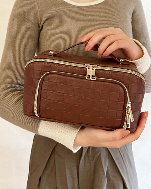 stona Travel Makeup Bag for Women, Large Capacity PU Leather Waterproof Checkered Cosmetic Bags, Portable Pouch Open Flat Toiletry Bag, Make up Or...