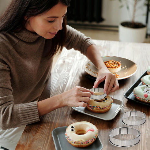 12 Pack 4 Inch Metal English Muffin Rings Double Rolled Nonstick Pastry Ring Mold Stainless Steel Muffin Tart Rings Round Muffin Crumpet Rings wit...