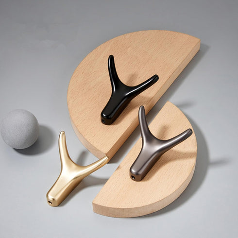 3 pcs Bull Head Clothes Hooks, Decorative Metal Coat Hooks for Hanging Heavy Duty Wall Hat Hooks, Retro Rack Stick Wall Hangers for Mounted Hallwa...