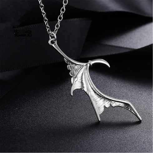 COLORFUL BLING 2pcs Gothic Matching Love Heart Pendant Necklaces Set Dragon Bat Wing Choker Friendship Lovers Couples for Women Men Cool BFF Jewel...