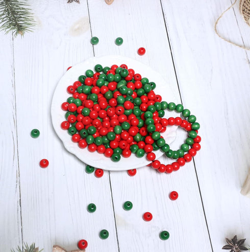 300Pcs10mm Wood Beads for Craft/Christmas Decor Red and Green Painted Wooden Beads Hole 3mm, Loose Spacer Beading Supplies for Jewelry Making/DIY ...