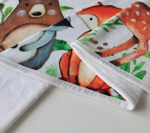 Woodland Baby Monthly Milestone Blanket, Woodland Animals Baby Growth Chart Monthly Blanket, Watch Me Grow Baby Woodland Forest Nursery for New Mo...