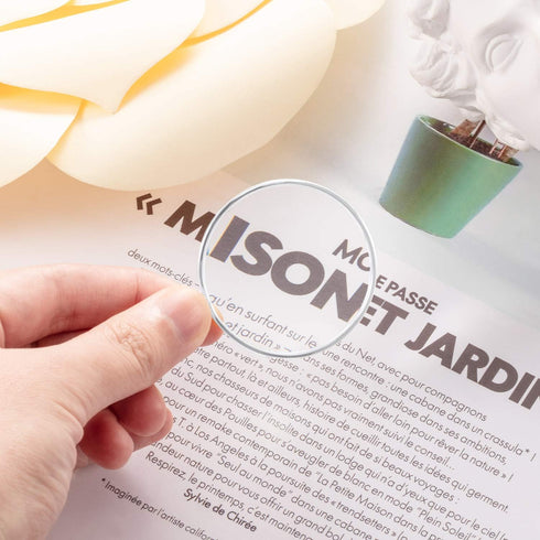 4 Pieces 5.5X Magnifying Glass Necklace Magnifier Necklace Pendant Optical Magnifier with Chain Necklace for Library, Reading, Zooming and Jewelry...