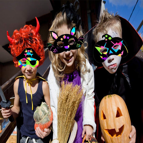 OuMuaMua 30PCS Halloween Rainbow Scratch Mask Art Craft Kit, Bat Witch Pumpkin Zombie Pirate Skull Scratch Paper Art Mask for Halloween Party Craf...