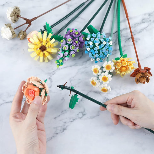 QLT Mini Bricks Flower Bouquet Building Sets, Artificial Flowers, DIY Unique Decoration Home, 680 Pieces Botanical Collection for Ages 8-12 yrs Ol...
