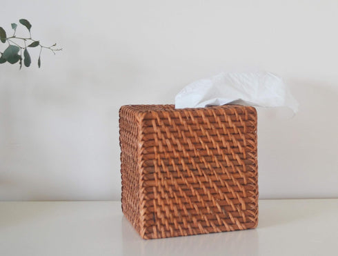 Rattan Tissue Box Cover Natural Woven Facial Napkin Holder Square (Honey Brown, 5.5x5.5x5.9 Inch)...