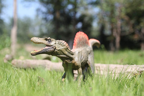 Spinosaurus Dinosaur Toy, Spinosaurus Toy with Moveable Jaw, Spin Dino Toy Action Figure for Kids Birthday Cake Topper, Home Decoration or Dinos F...