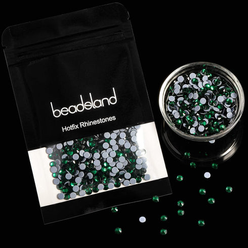 Beadsland Hotfix Rhinestones, 2880pcs Flatback Crystal Rhinestones for Crafts Clothes DIY Decorations, Emerald, SS10, 2.7-2.9mm...