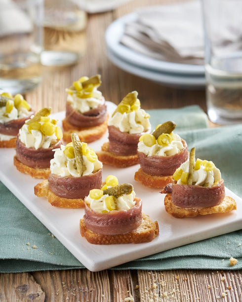 Ortiz Anchovies in Extra Virgin Olive Oil, Firm Buttery Fillets with a Rich Umami Taste, Wild Caught in Spain, Great for Pizza, Pasta and Caeser S...