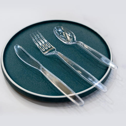 Plastic Knives Heavy Duty, Clear Disposable Party Supply, Pack of 80...