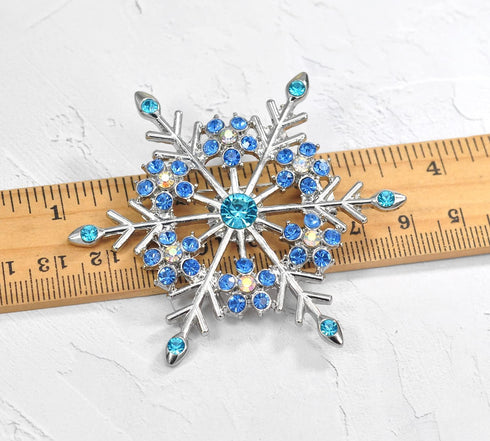 Gyn&Joy Women's Aqua Blue Austrian Crystal Snowflake Brooch Pin Holiday Winter Silver-Tone BZ188...