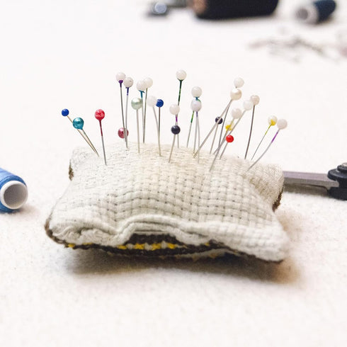 YOKIVE 100Pcs Pearlized Sewing Pins, Ball Head Needle Straight Quilting Pin for Fabric| Great for Dressmaker, Jewelry DIY Decoration, Craft(Green)...