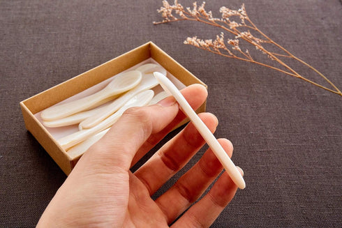 DUEBEL Set of 6 White Mother of Pearl MOP Caviar Spoons for Caviar, Egg, Icecream, Coffee Serving (White, 11x2.5cm)...