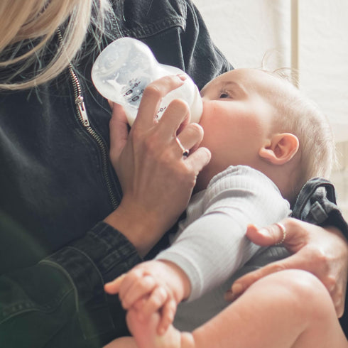 Tommee Tippee Natural Start Baby Bottle Nipples, Fast Flow, 6+ Months, Breast-Like for a Natural Latch, Anti-colic Valve, Soft Silicone, Pack of 6...