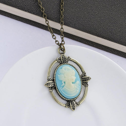 LUREME Katherine's Cameo Pendant Necklace Costume Accessory (nl005445)...