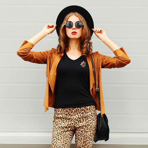 ZOCONE 4 Packs Embroidery Necklace Kit, Embroidery Pendant Kit Mini Cross Stitch Kit with 4 Hoops, Necklace, Pendant, Stamped Pattern Cloth, Instr...