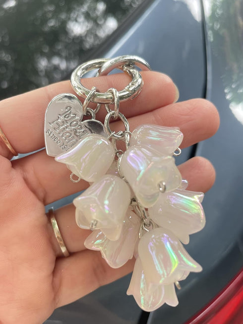 Backpack Keychains Charms For Girls, Car Key Chain Lily of the valley Simulated Resin Glow in the Dark Key ring Keychains (white)...