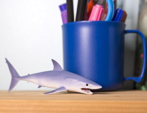 Safari Ltd. Mako Shark Figurine - Detailed 5.8" Sea Life Themed Plastic Model Figure - Fun Educational Play Toy for Boys, Girls & Kids Ages 3+...