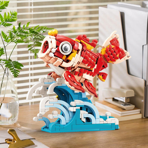 678 Piece STEM Building Block Toys 8.19" x 4.57" x 7.5"(L x W x H) Koi Fish Building Set with Base,Office or Home Decor,Creative Projects Crafts K...