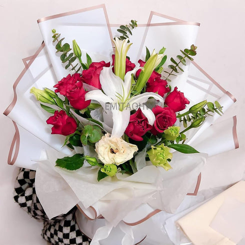 EMITAOHWF 20-Sheet White Flower Wrapping Paper, White Waterproof Bouquet Wrapping Paper for Flowers, Florist Wrapping Paper for Flowers Bouquet DI...