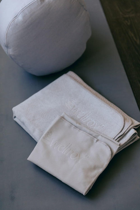 Microfiber Hand Towel- Absorbent Sweat Towels, Workout Towels for Women- Yoga Mat Towel for Pilates, Hot Yoga, Gym Workouts (GREY)...
