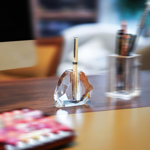 QFkris 3.5'' Crystal Signature Fountain Pen & Pencil Holder Heart Shaped Glass Cut Pen Stand Office Supplies Desktop Organizer Desk Decoration Stu...