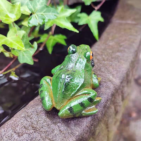 2 Pcs Frog Statues Miniature Simulation Small Animal Resin Sculpture Patio Lawn Yard Terrace Micro Landscape Fairy Garden Fish Tank Accessories In...