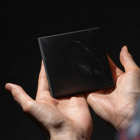 Protection Blocker Shungite Tile 4x4 inches (10x10 cm) | Big Decorative Mineral Square Stone Tile 4 inches | Shungite for Cell Phone | Meditation,...