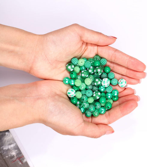 2566PCS+ St. Patrick's Day Beads for Jewelry Making Green Heishi Pearl Star Letter Clay Wooden Irish Round Loose Beads with Enamel Luck Shamrock H...