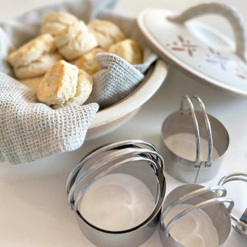 R&M International Stainless Steel 2" Round Fluted Biscuit Cutter with Handle, 1-Piece...
