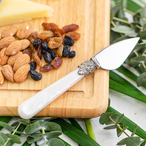 4-Piece Cheese Knive Set With Gift Box Stainless Steel Knife With Pearl Handle,Suitable For Parties And Festivalsfor Charcuterie Boards Accessorie...