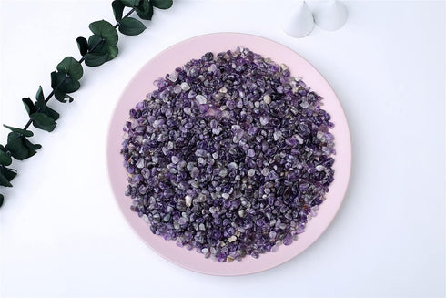MAIBAOTA Natural Amethyst Crystal Quartz Rocks Chips Vase Filler Rocks for Succulent Plant Small Fish Tank Aquarium Gravel Decorative Pebbles Ston...