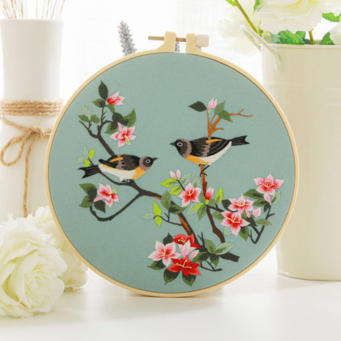 Chwang 3 Sets Embroidery Starter Kit with Bird Pattern, Embroidery Kit for Beginners Include Embroidery Hoop, Fabric, Threads and Needles for Cros...
