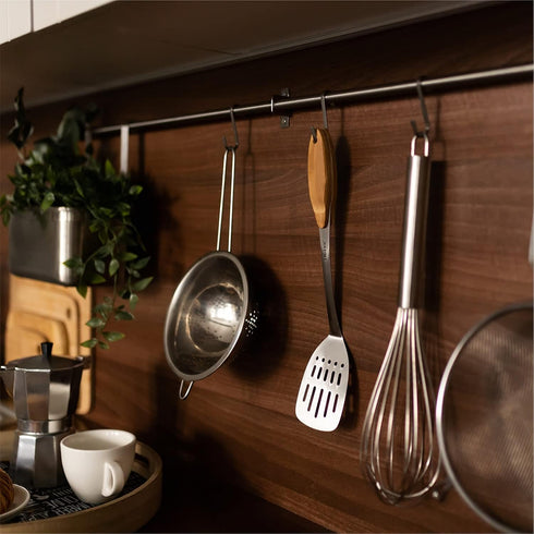 Deiss PRO Metal Spatula with Comfortable Wooden Handle - Kitchen Turner for Scraping, Turning Meat, Mixing Scrambled Eggs - Heat Resistant, Fish, ...