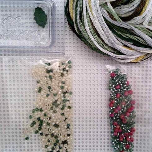 Snowy Owlet Beaded Counted Cross Stitch Christmas Ornament Kit Mill Hill 2016 Winter Holiday MH181633...