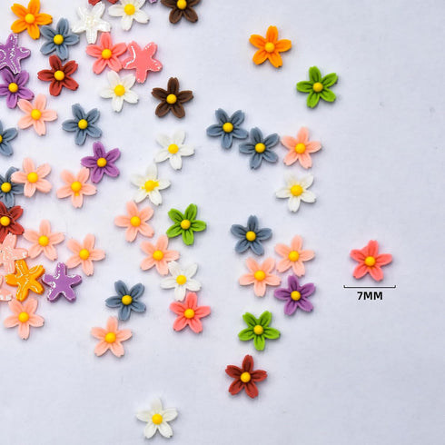 100PCS Mini Resin Daisy Flowers Dollhouse Mini Things Miniature Flowers for Crafts Tiny Things for Fairy Garden Dollhouse Micro Landscaping...