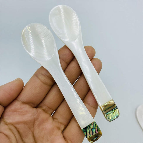 2 Pack 3.94inch Caviar Spoons Handcraft Mother of Pearl MOP Caviar Spoon W Round Handle with One Plastic Storage Box - White, Style B...