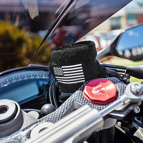 Brake Fluid Reservoir Cover Sock for Motorcycles, Sporbikes and Gifts by Moto Loot (USA Flag)...