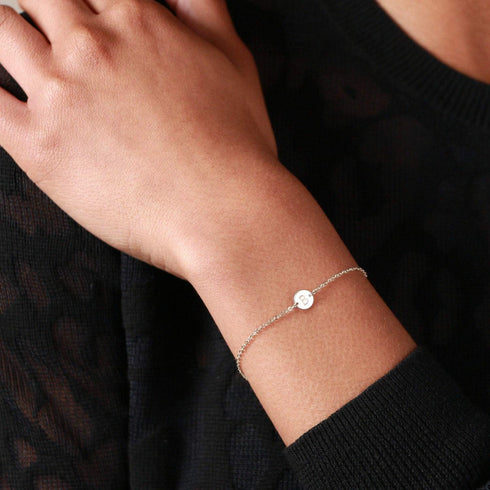 Stainless Steel Initial Bracelet Delicate Coin Letter Bracelet Dainty Small Disc Name Bracelet Personalized Monogram Charm Bracelet for Women...