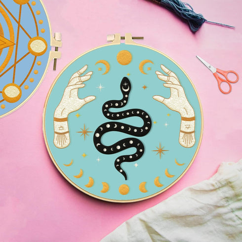 FREEBLOSS 4 Set Tarot Style Embroidery Kit for Beginners Cross Stitch Kit with Instructions Full Kit of Embroidery Cloth Embroidery Hoops 12 Color...