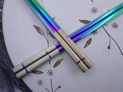 Reusable Chopsticks - Extra Long 9" - 5 Pairs per Pack - Made of Food-Safe Stainless Steel - Holographic Design - Asian Dining Utensils for Home K...