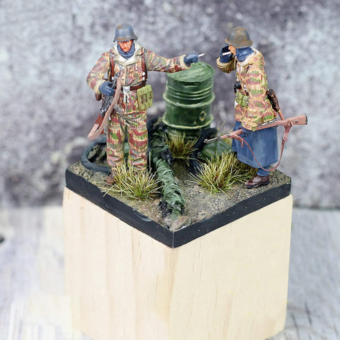 Cayway 128 PCS Static Grass Tuft Model Grass Tufts Terrain Model Kit Resin Static Scenery Model, Fake Moss Grass and Tweezers for Train Landscape ...