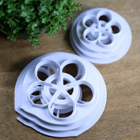 KALAIEN Rose Flower Cutters Set Gumpaste Flowers Modelling Tools for Cake Decorating Cookie Mold Sugarcraft Plunger Cutter Mold Set of 6...