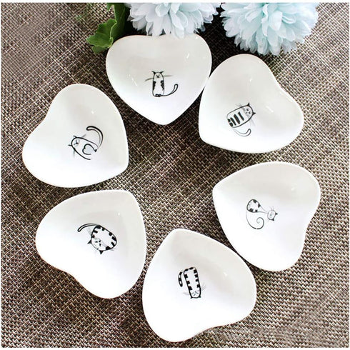 Cute Cat Ceramic Side Sauce Dishes Mini Heart shape Seasoning Dish, Sushi Soy Dipping Bowl,Serving Saucers Dishe,Meow Porcelain Small Tea Bag Hold...