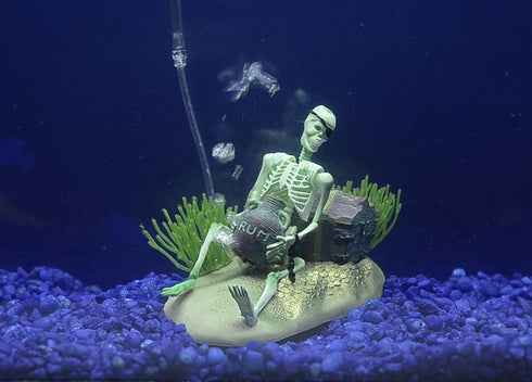 Penn-Plax Action Air Pirate Skeleton with Jug & Treasure Chest Live-Action Aerating Aquarium Ornament...