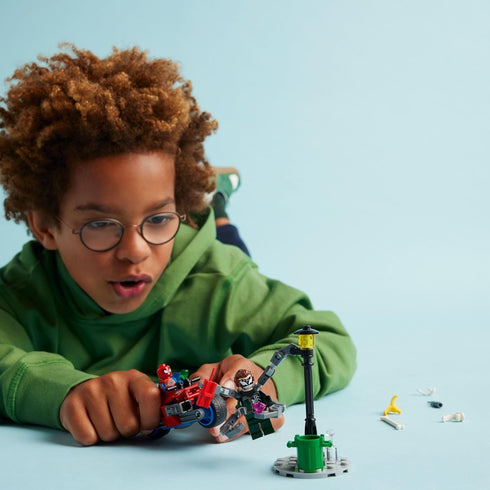 LEGO Marvel Motorcycle Chase: Spider-Man vs. Doc Ock, Celebrate Spider-Man Day with This Buildable Toy for Kids, 2 Marvel Minifigures, Super Hero ...